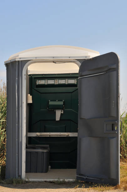 Porta potty rental for outdoor events in East Niles, CA